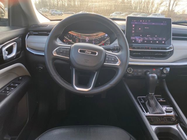 Used 2022 Jeep Compass Limited image 8