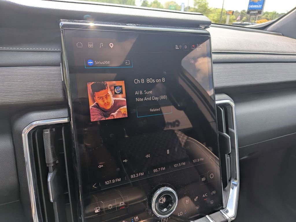 Used 2024 GMC Acadia Denali w/ Super Cruise Package image 24