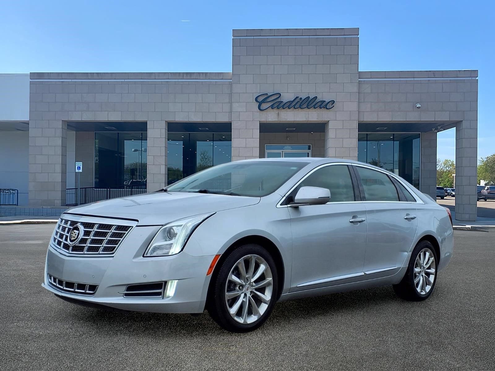 Used 2014 Cadillac XTS Luxury w/ Driver Awareness Package AWD/4WD image 1