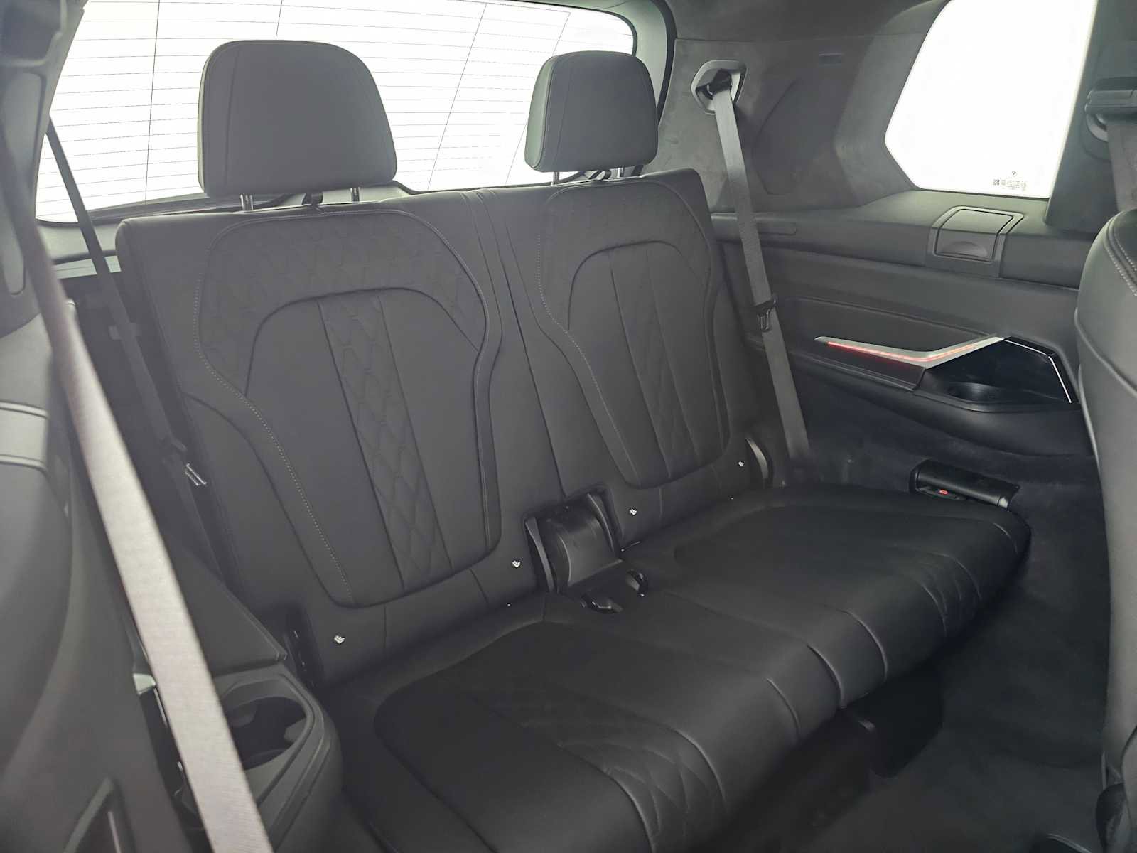 Used 2024 BMW X7 M60i w/ Executive Package image 13
