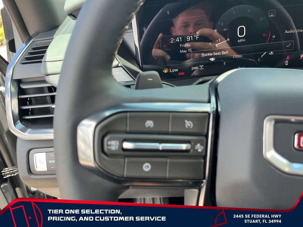 New 2026 GMC Acadia AT4 w/ Luxury Package AWD/4WD image 16