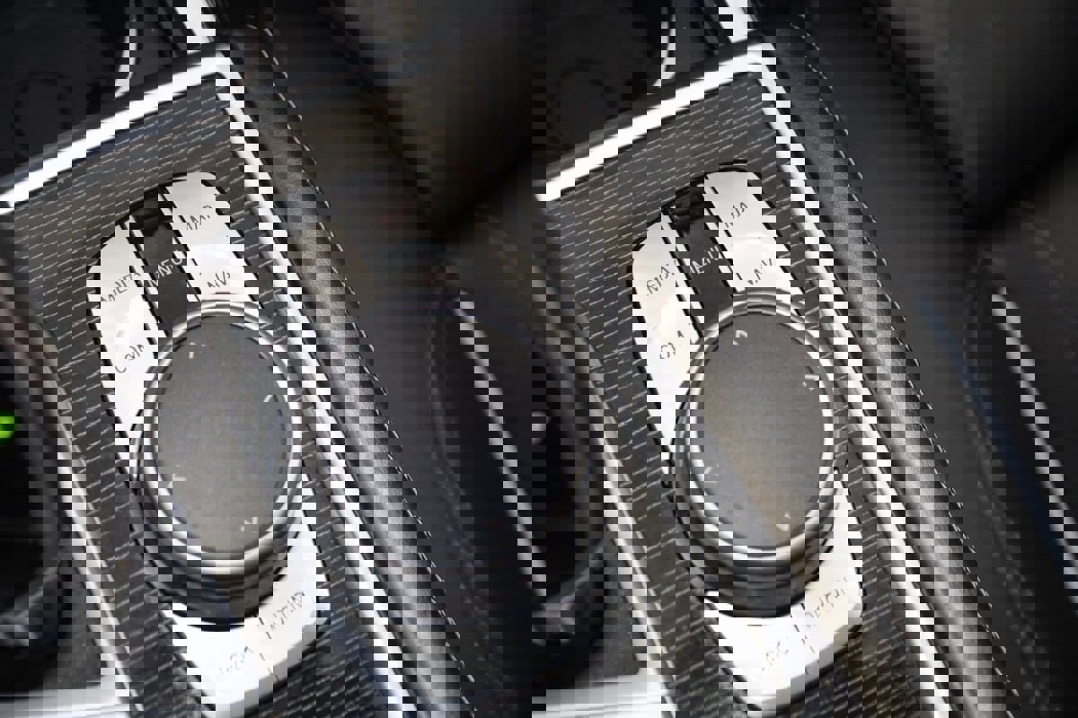 Used 2022 BMW 750i xDrive w/ M Sport Package image 37