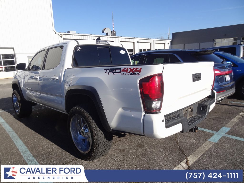 Used 2018 Toyota Tacoma TRD Off-Road image 4
