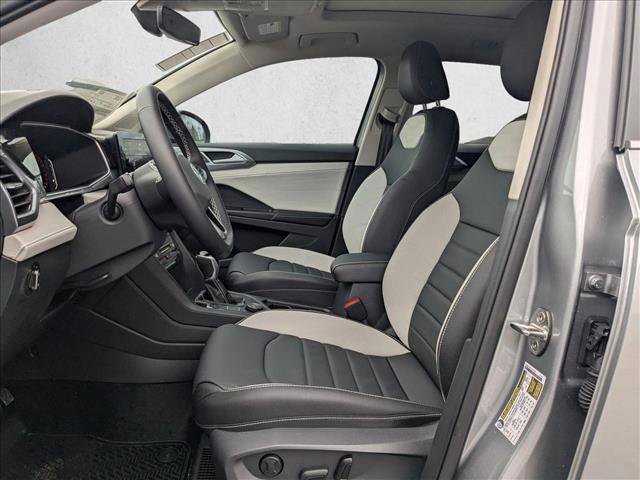 New 2026 Volkswagen Taos SEL image 4