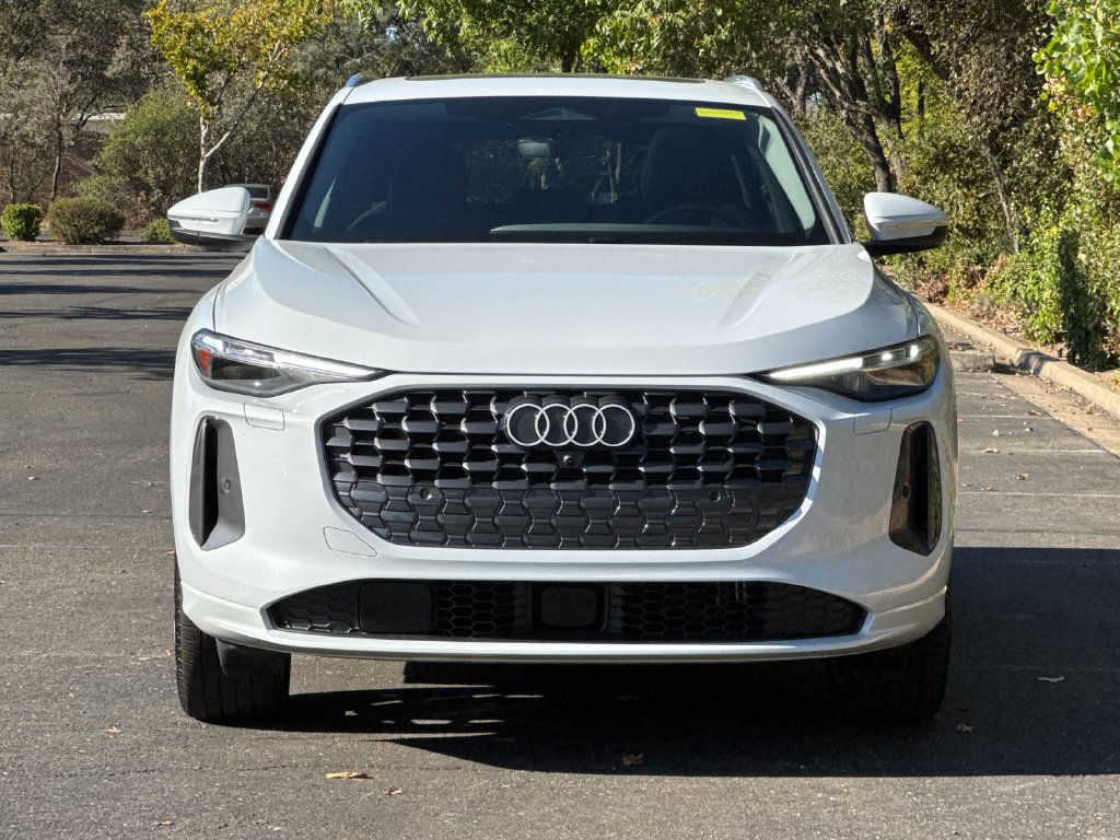 Certified 2025 Audi Q5 Premium Plus w/ Premium Plus AWD/4WD image 10