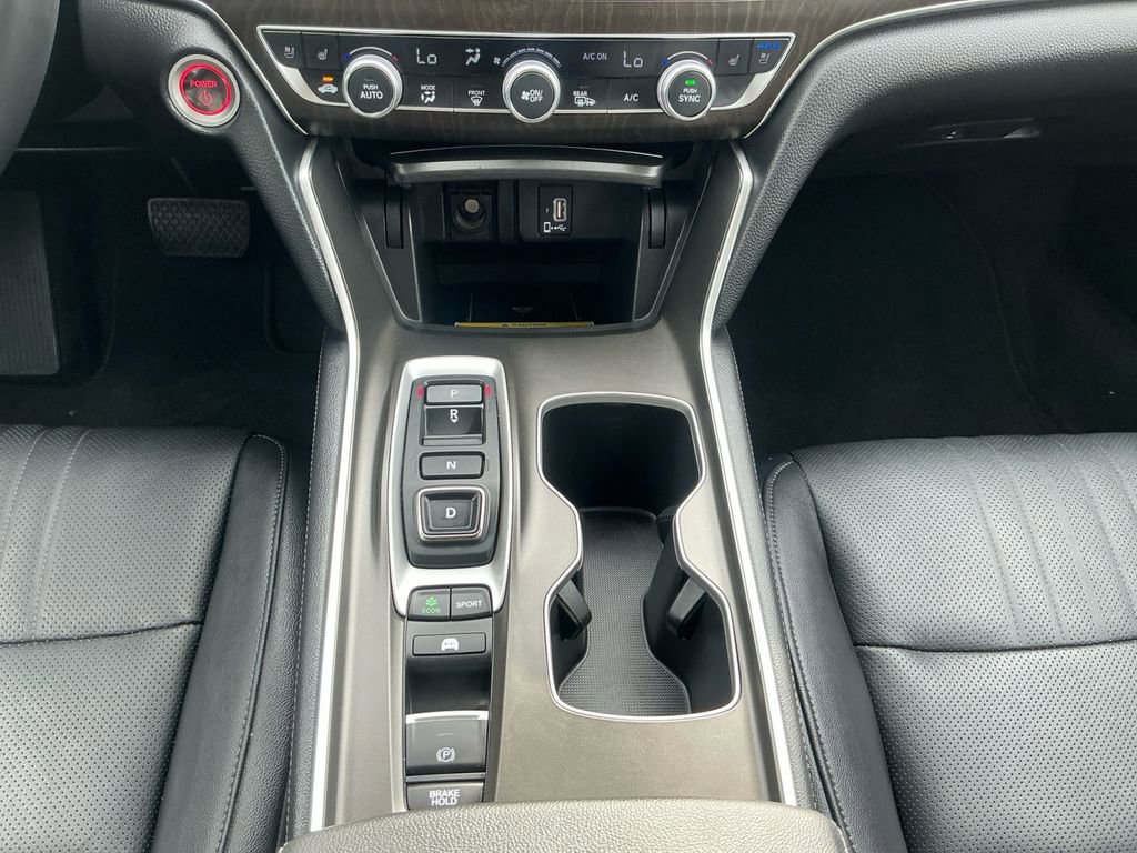 Used 2019 Honda Accord Touring image 12