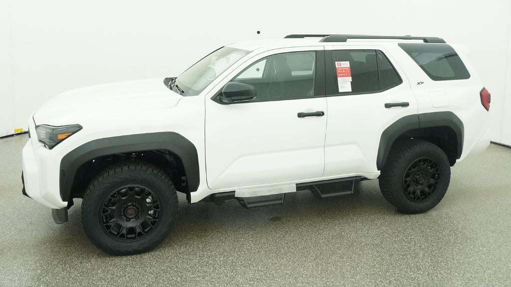 New 2026 Toyota 4Runner SR5 AWD/4WD image 2