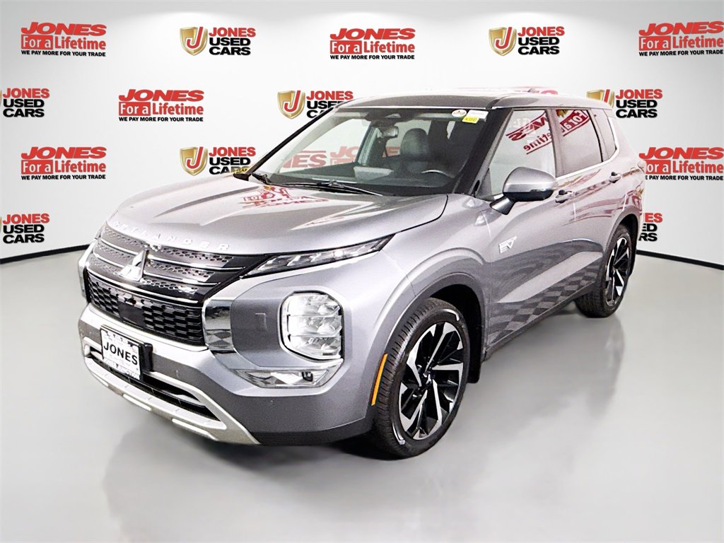 Used 2023 Mitsubishi Outlander SE image 14