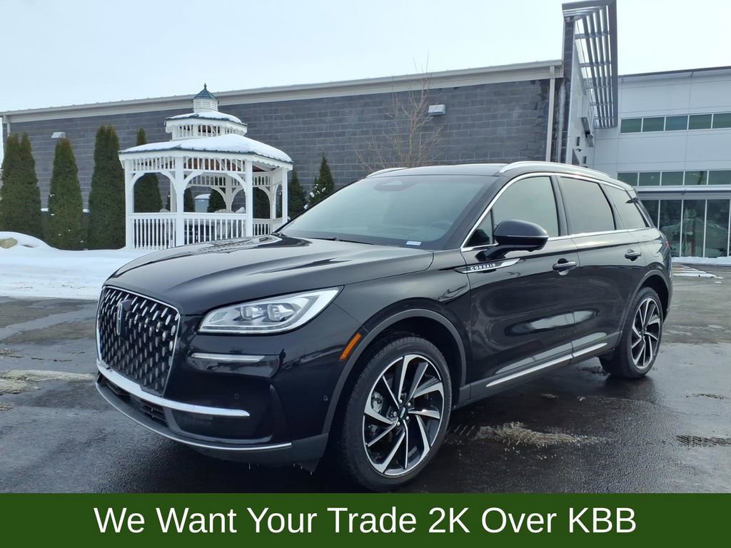 Used 2023 Lincoln Corsair Reserve w/ Equipment Group 202A image 2