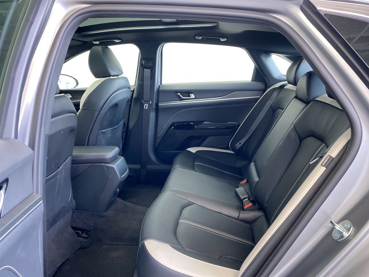 Used 2026 Kia K5 GT-Line w/ GT-Line Premium Package FWD image 34