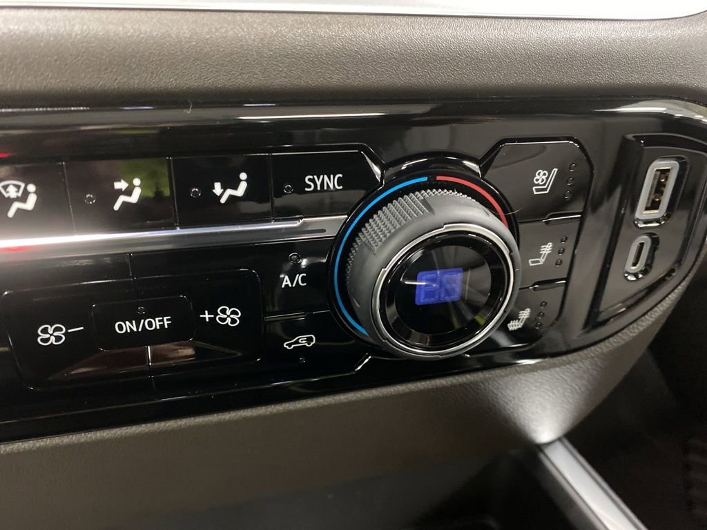 New 2026 Chevrolet Silverado 1500 LTZ w/ LTZ Premium Package image 44