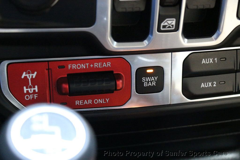 Used 2018 Jeep Wrangler Unlimited Rubicon w/ Dual Top Group AWD/4WD image 40
