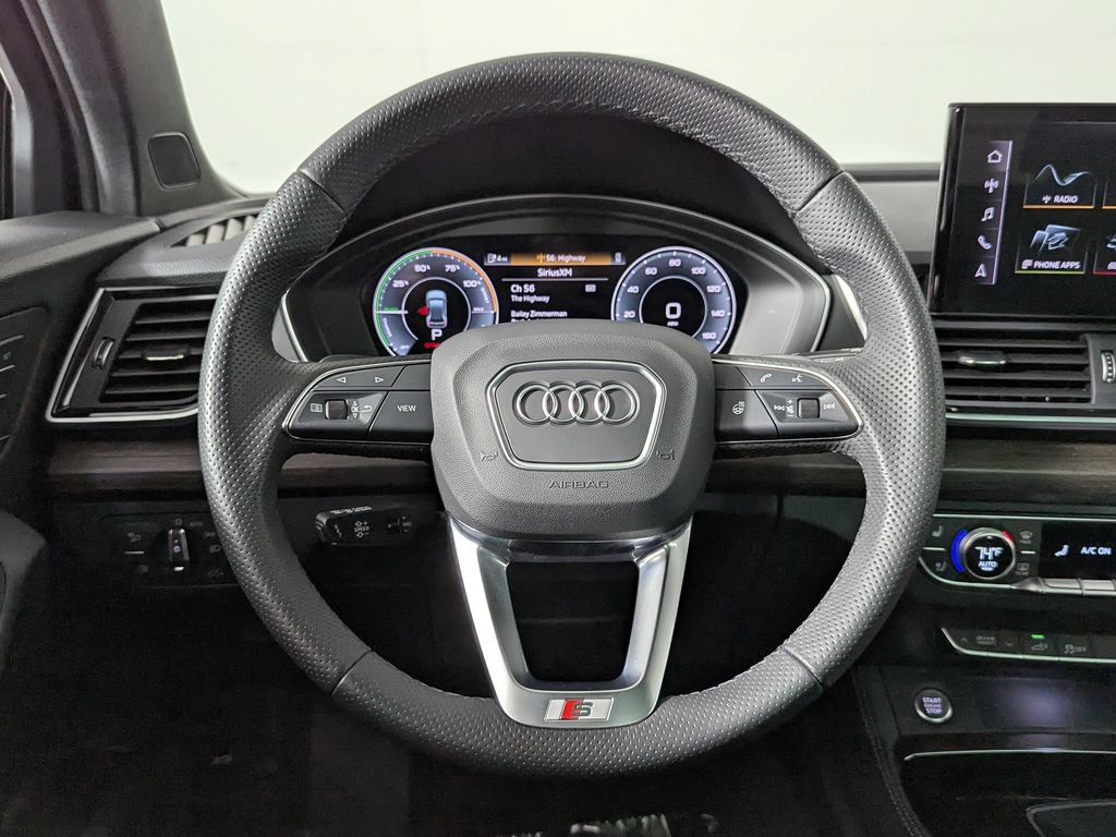Used 2024 Audi Q5 e Premium Plus w/ Premium Plus Package AWD/4WD image 31
