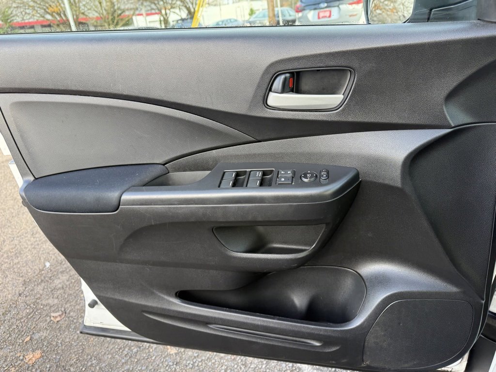 Used 2016 Honda CR-V SE image 23