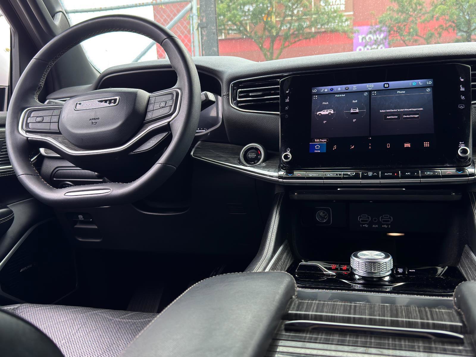 Used 2022 Jeep Wagoneer Series II image 25