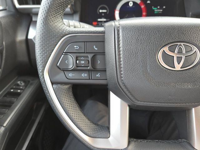 Used 2025 Toyota Tacoma TRD Sport image 5