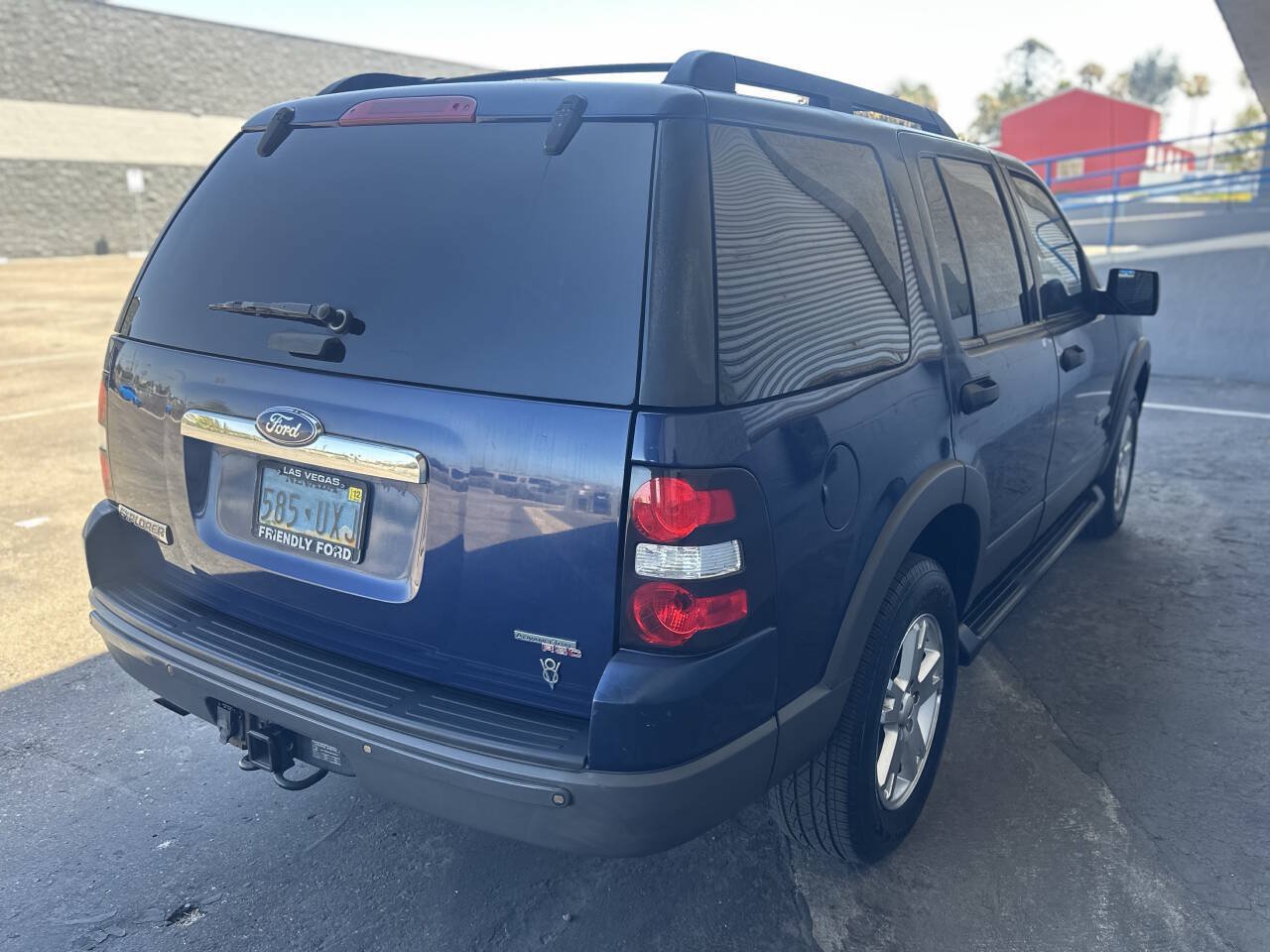 Used 2006 Ford Explorer XLT RWD image 3