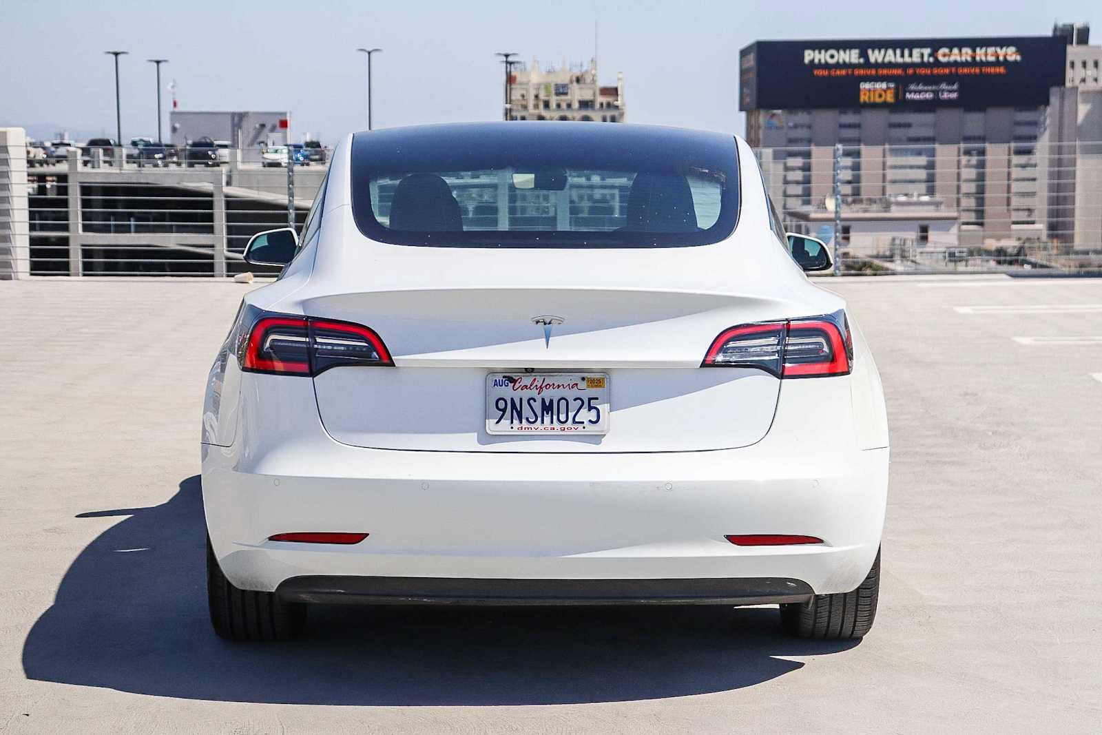 Used 2021 Tesla Model 3 Standard Range Plus image 5