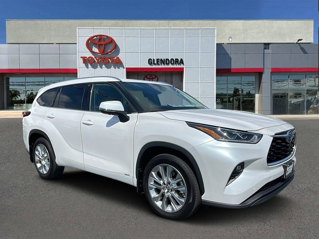 Used 2024 Toyota Highlander Limited video 1