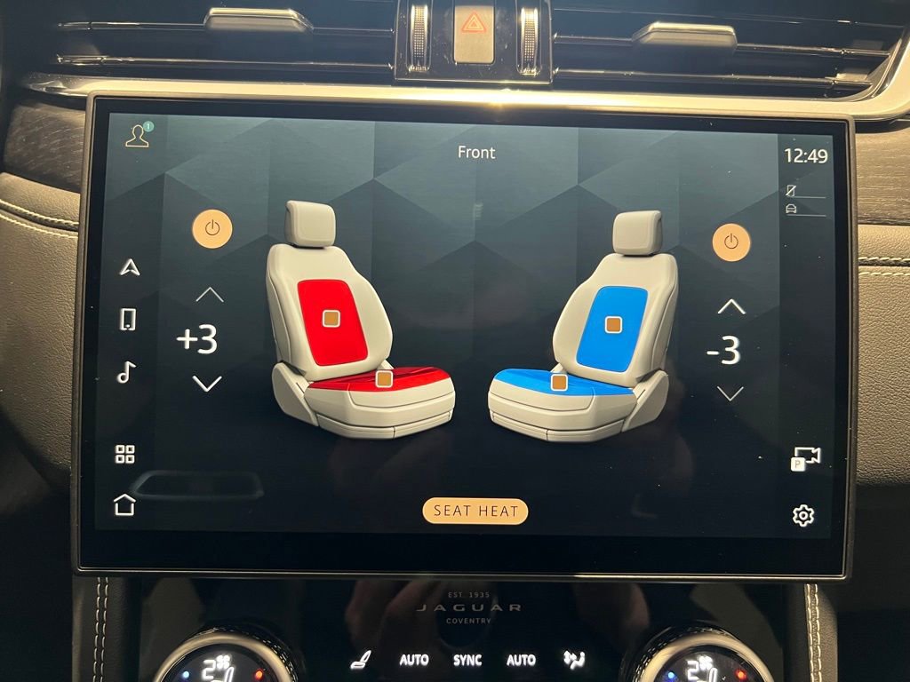 New 2025 Jaguar F-PACE R-Dynamic S image 23