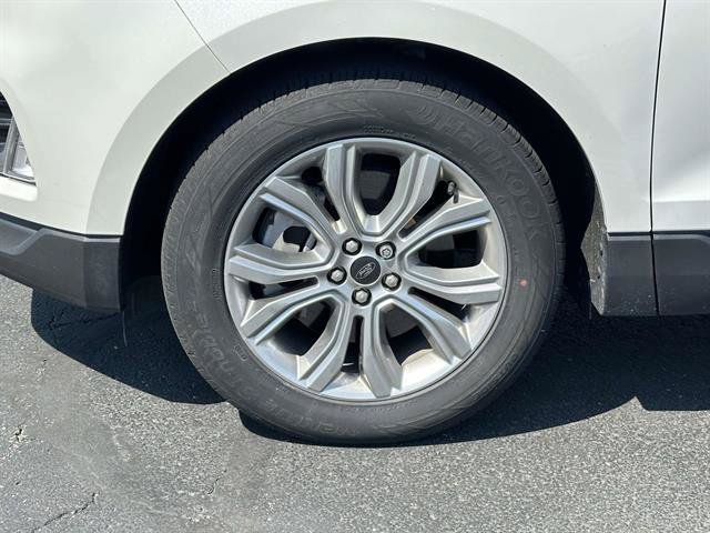 Used 2023 Ford Edge Titanium AWD/4WD image 8