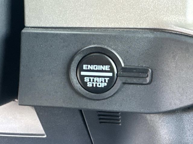 Used 2025 Ford Bronco Outer Banks image 19