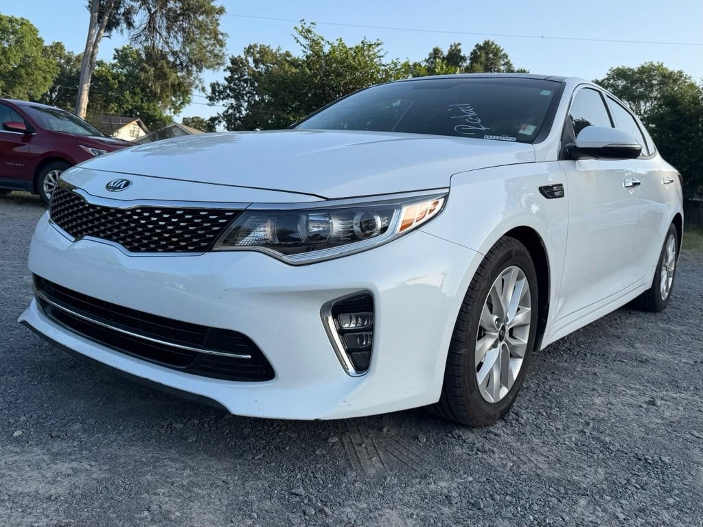 Used 2018 Kia Optima S w/ Panoramic Sunroof Package FWD image 3