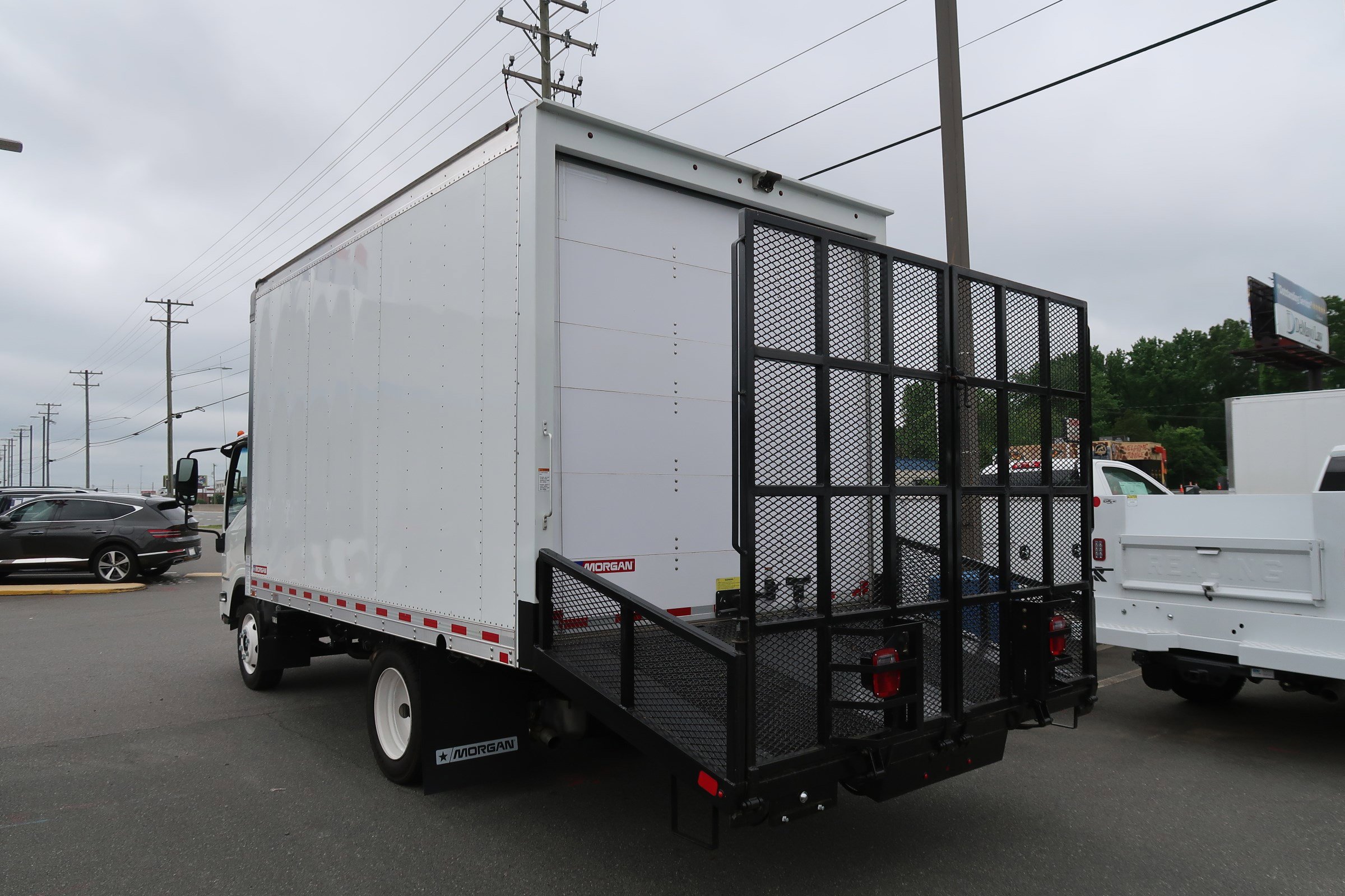 Used 2025 Chevrolet Low Cab Forward RWD image 9