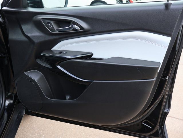 Certified 2025 Chevrolet Trax LT image 11