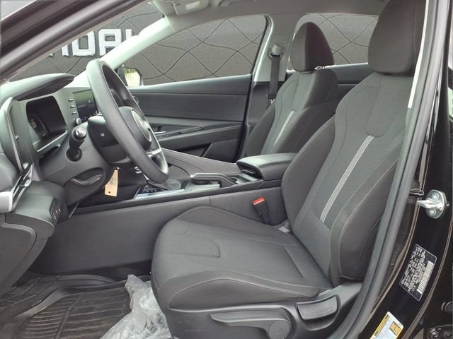 Used 2024 Hyundai Elantra SE FWD image 18