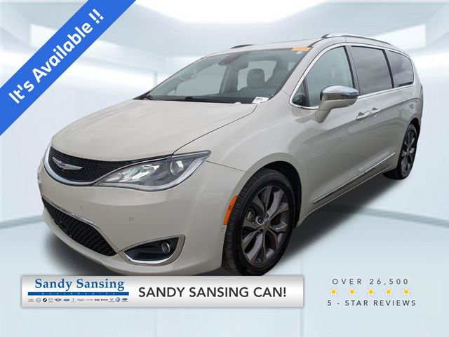 Used 2019 Chrysler Pacifica Limited w/ Tire & Wheel Group