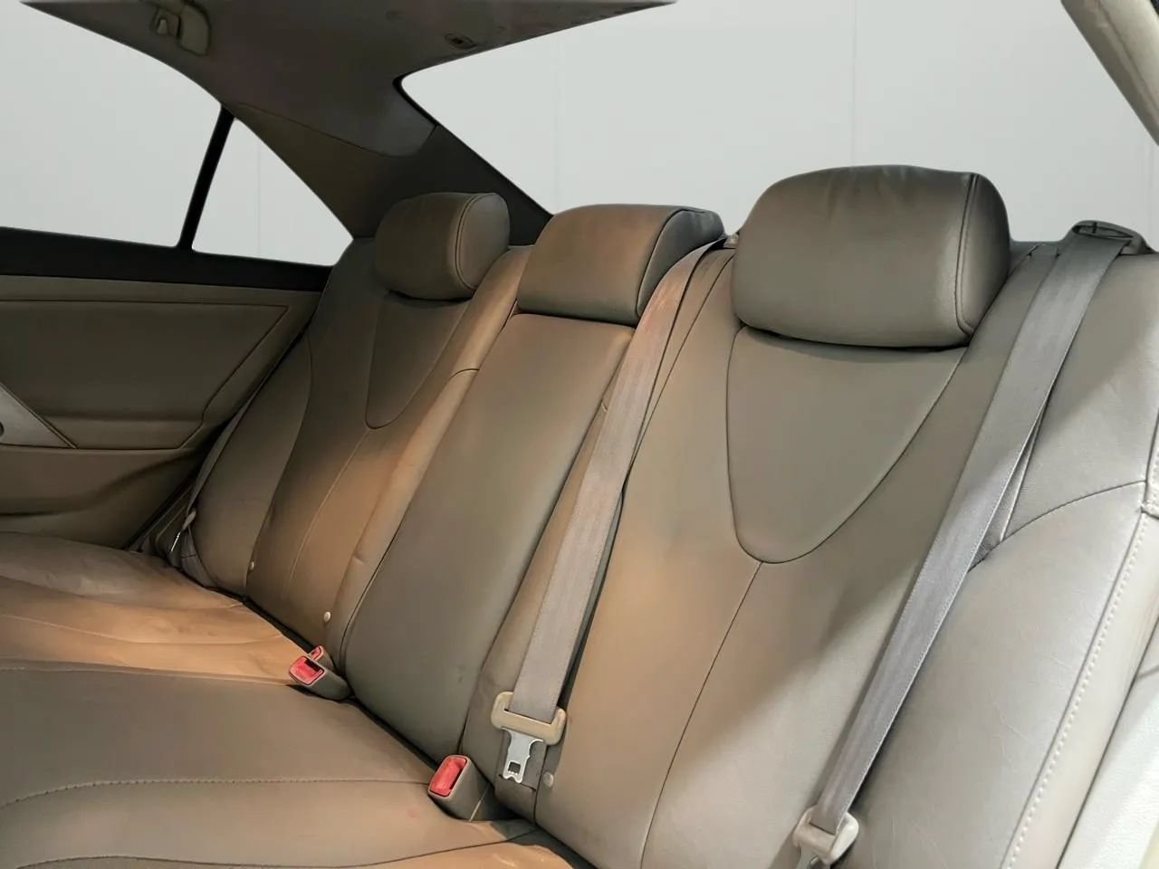 Used 2007 Toyota Camry XLE w/ Leather Pkg FWD image 25