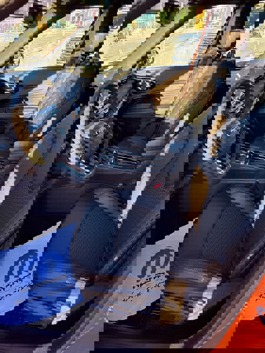 New 2026 Jeep Compass Latitude image 10