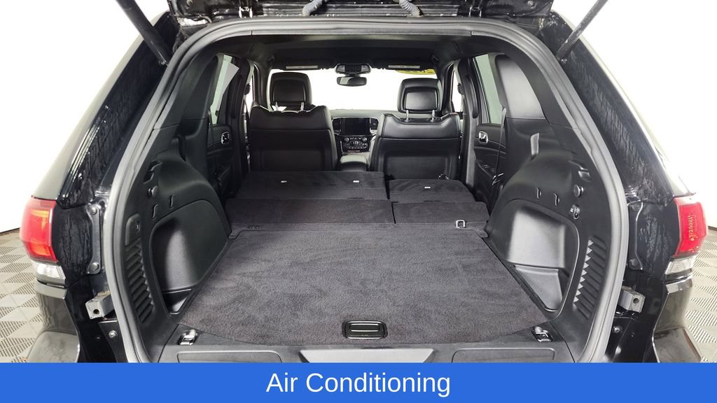 Used 2022 Jeep Grand Cherokee Laredo X image 12