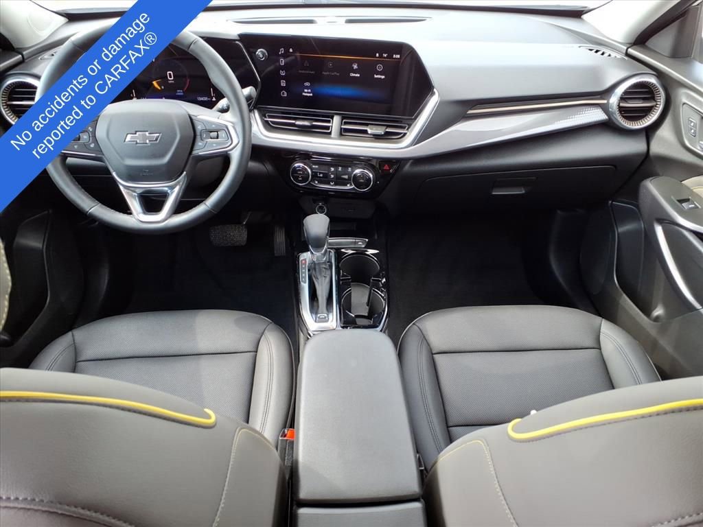 Used 2025 Chevrolet Trax ACTIV w/ Sunroof Package image 14