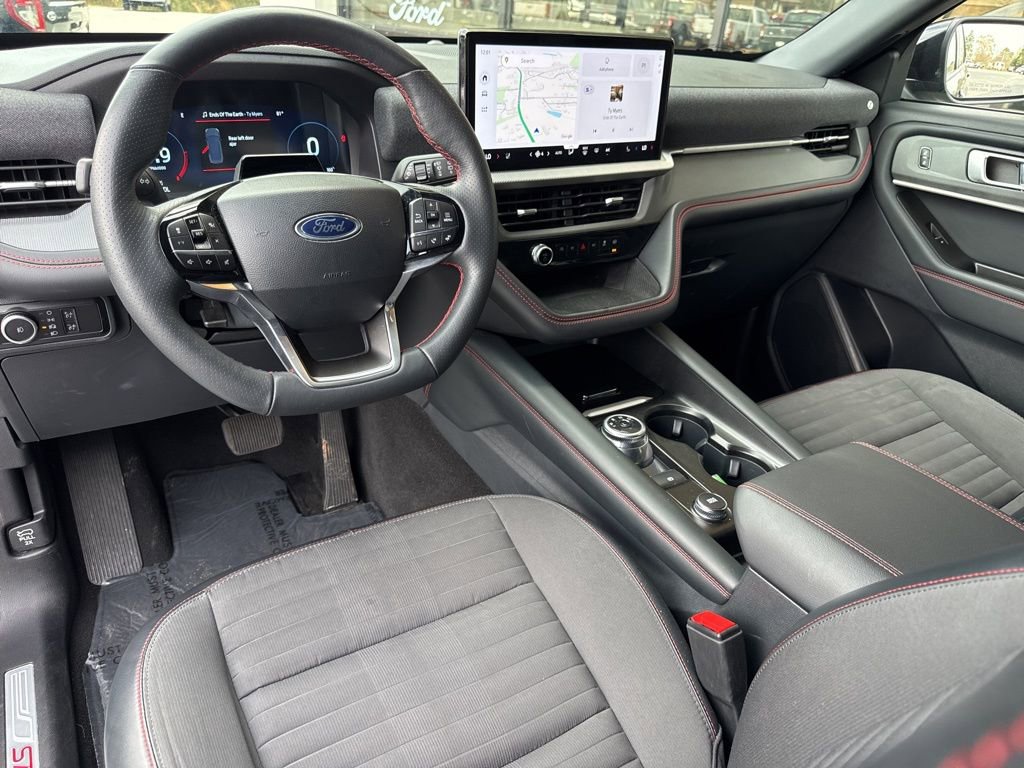 Certified 2025 Ford Explorer ST-Line image 20