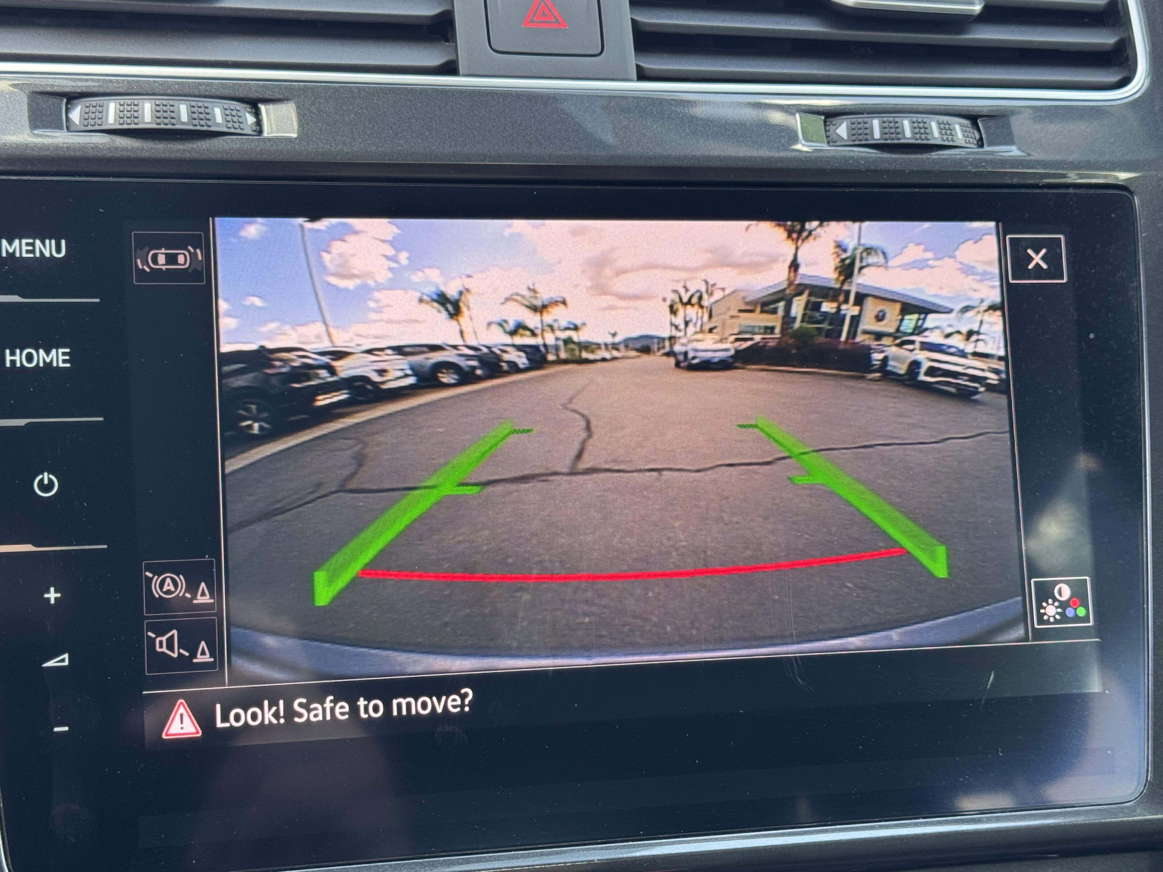 Used 2019 Volkswagen e-Golf SEL Premium image 24