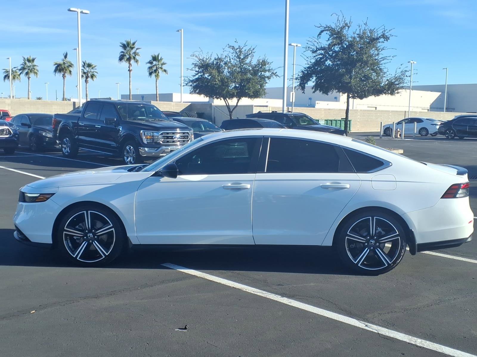 Used 2024 Honda Accord Sport image 7