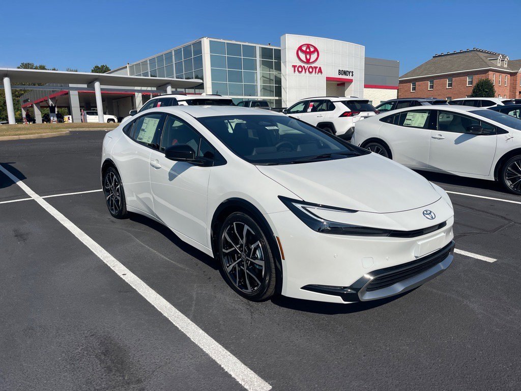 New 2026 Toyota Prius Plug-In Hybrid FWD image 1