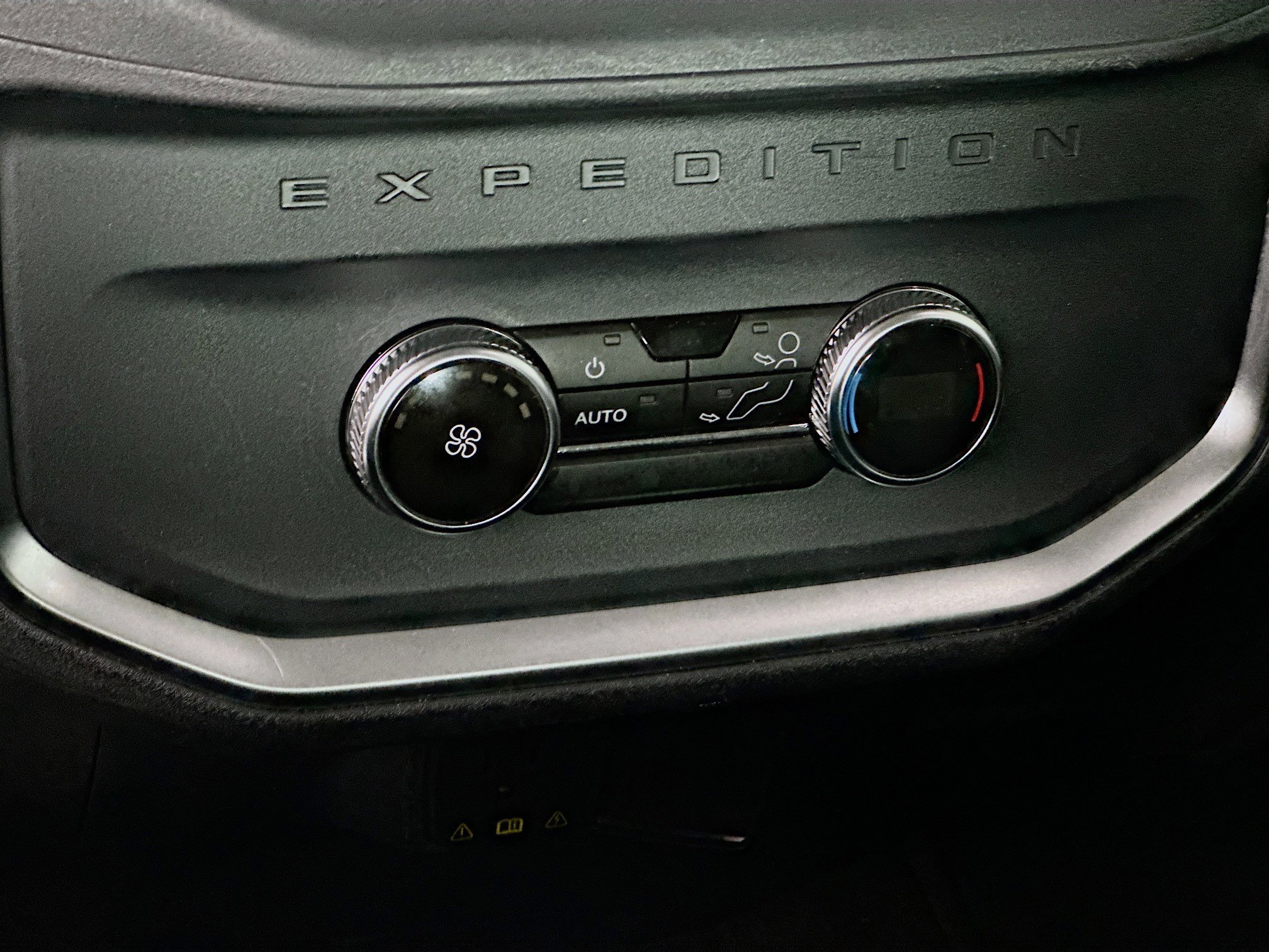 Used 2025 Ford Expedition Max Active image 28