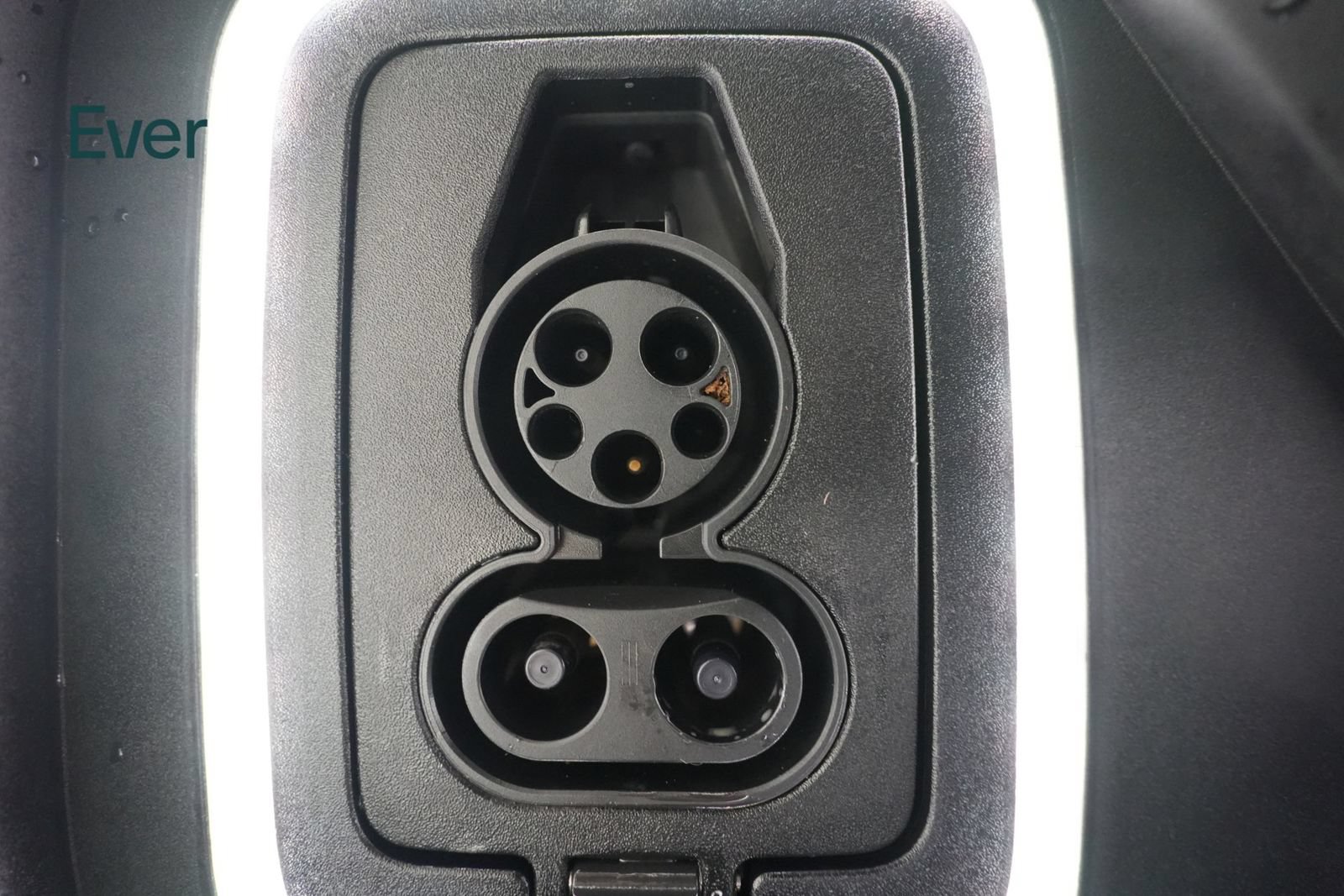 Used 2024 Rivian R1S Adventure AWD/4WD image 10