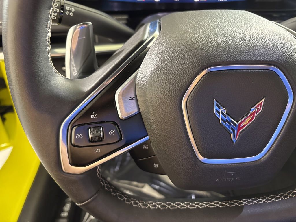 Used 2020 Chevrolet Corvette Stingray Preferred Cpe w/ 2LT Preferred Equipment Group RWD image 33