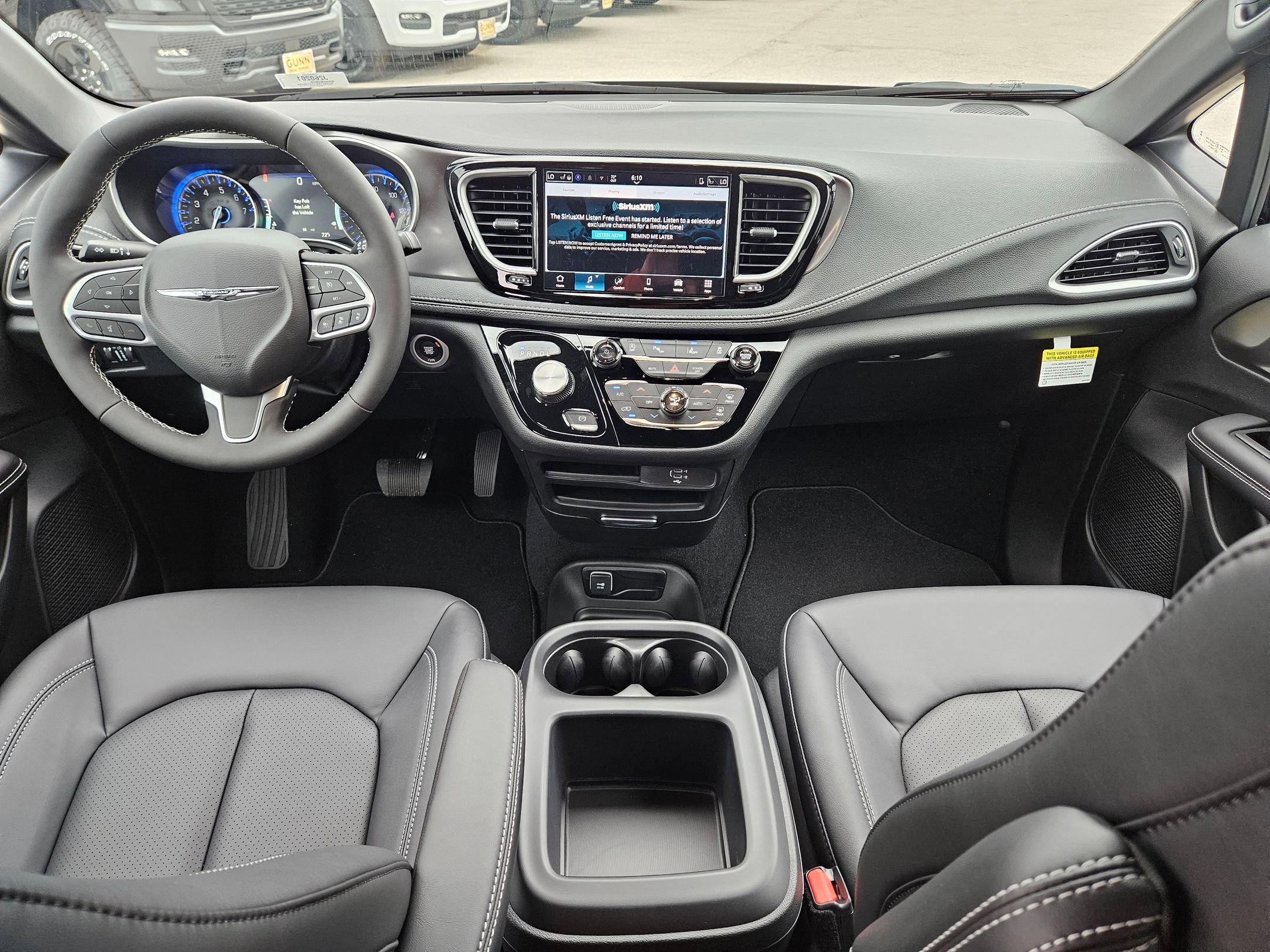 New 2026 Chrysler Pacifica Select image 15