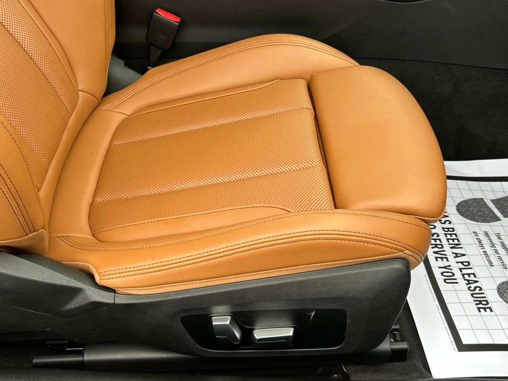 Used 2023 BMW 430i xDrive Convertible w/ M Sport Package image 37