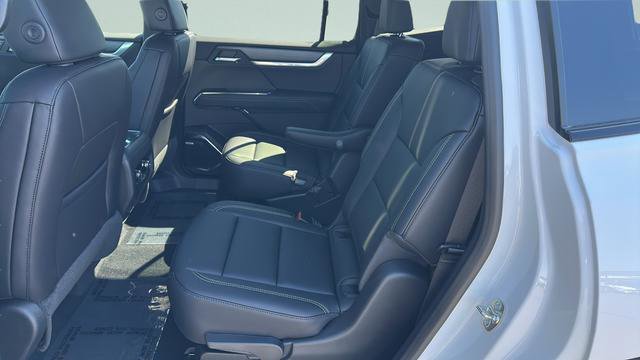 New 2026 GMC Acadia Elevation w/ Black Edition AWD/4WD image 17