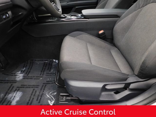 Used 2025 Toyota Camry LE image 18