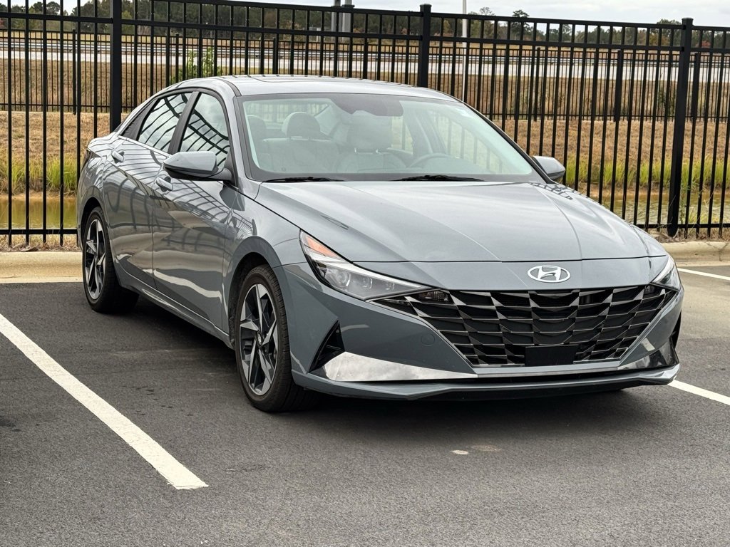 Used 2022 Hyundai Elantra Limited