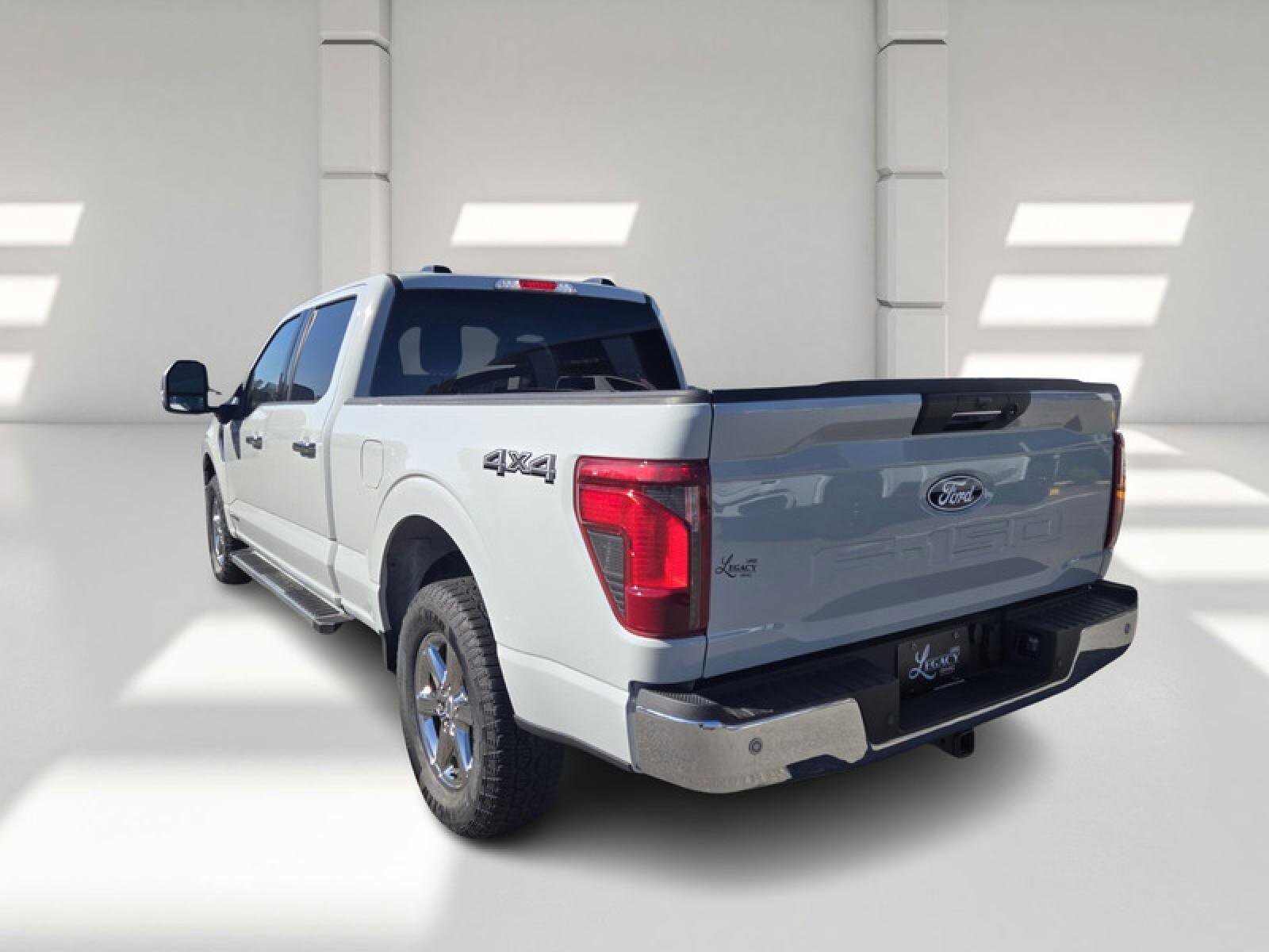Used 2024 Ford F150 XLT w/ Mobile Office Package image 5