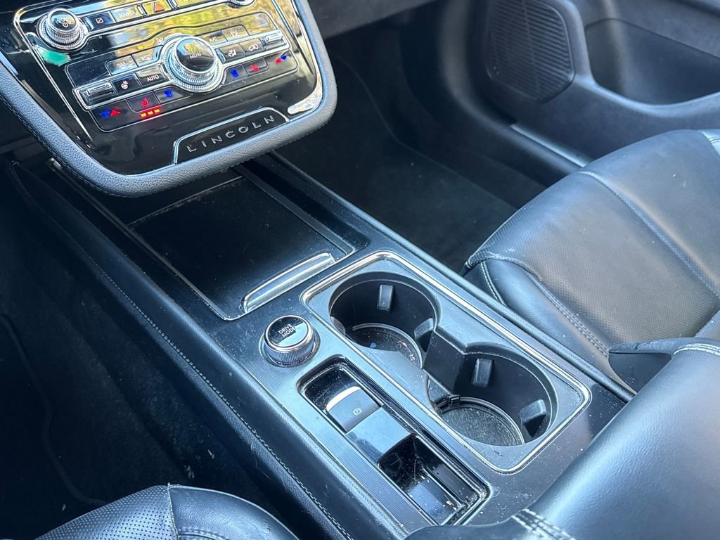 Used 2022 Lincoln Corsair AWD w/ Equipment Group 101A image 10