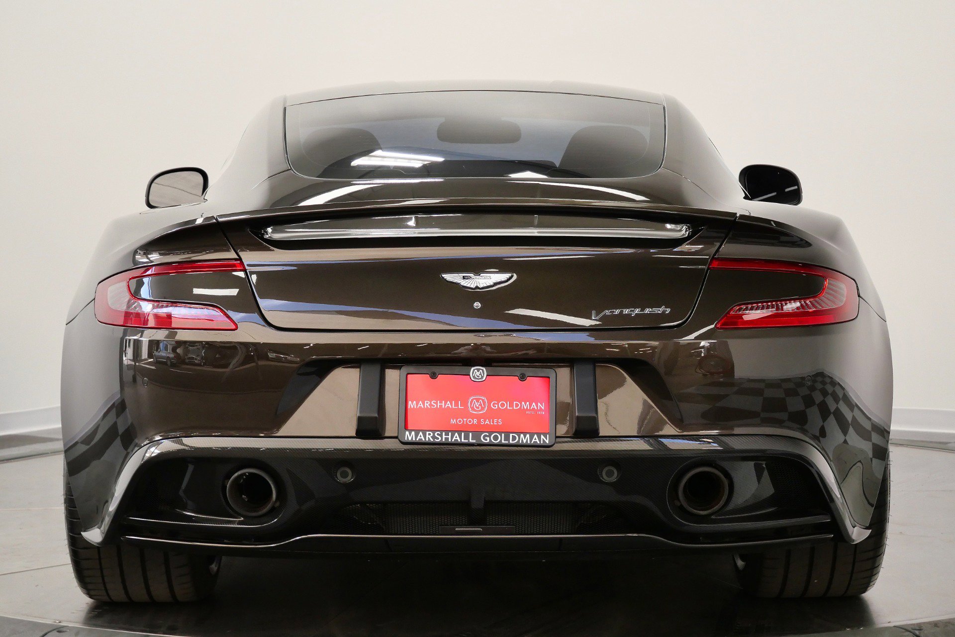 Used 2014 Aston Martin Vanquish Coupe image 8